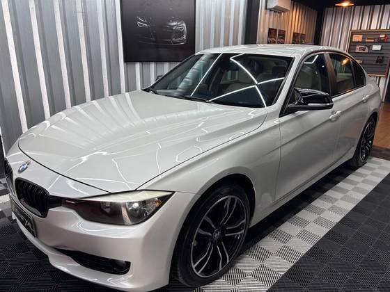 BMW 316i 1.6 SEDAN 16V TURBO GASOLINA 4P AUTOMATICO BMW 316i 1.6 SEDAN 16V TURBO GASOLINA 4P AUTOMATICO